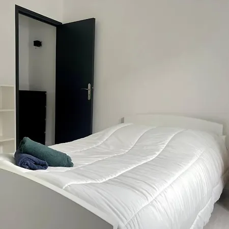 Semesterbostad Maison Cosy 4 Proche Toutes Commodites Tourcoing