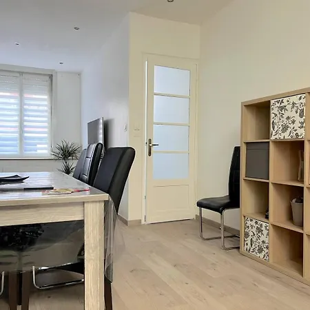 Maison Cosy 4 Proche Toutes Commodites Semesterbostad Tourcoing