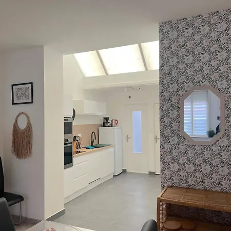 Semesterbostad Maison Cosy 4 Proche Toutes Commodites